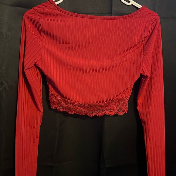 red crop top from shein size small - Picture 2 of 4